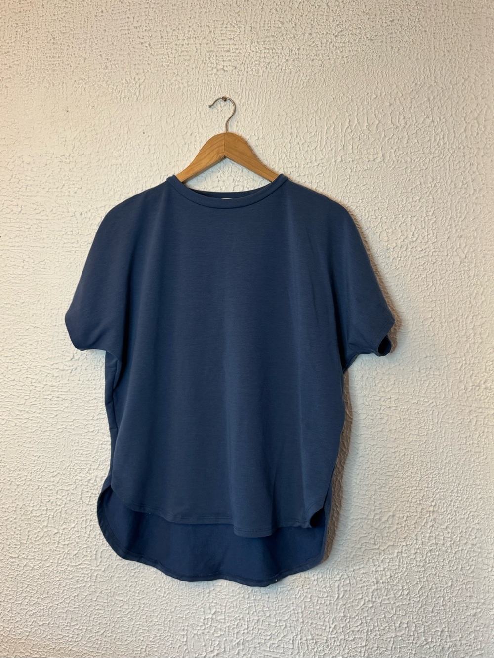 Cable & Gauge Studio Cotton Tee in Blue